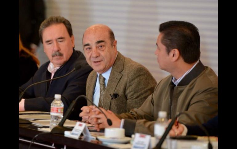 Murillo Karam asegura que la información siempre ha estado a disposición de los padres y que se mantendrá de ese modo. TWITTER / @analiliaherrera