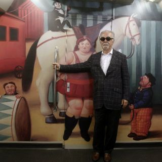 Metro colombiano se llena con arte de Fernando Botero