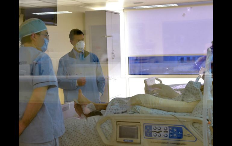 El mandatario destaca la 'vocación de la enfermera' al auxiliar a las personas y salvar sus vidas. NTX / ARCHIVO