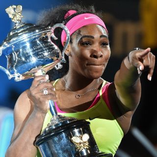 Serena gana a Sharapova en Australia; logra su Grand Slam 19