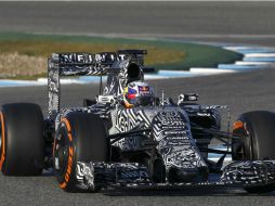 Daniel Ricciardo ya participó con el nuevo auto en Jerez. AP / M. Morenatti