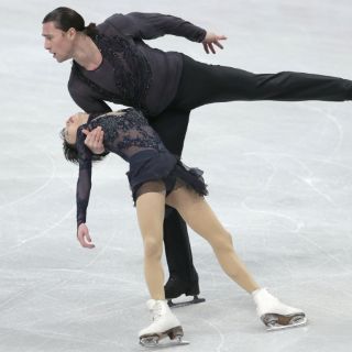 Rusia monopoliza la competición por parejas en patinaje artístico