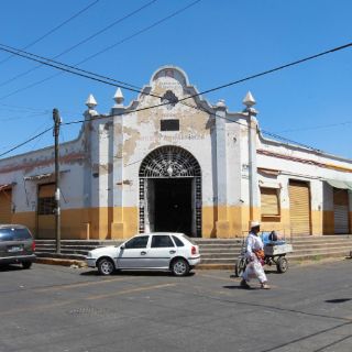 Vecinos de Analco, molestos por el desabasto de agua
