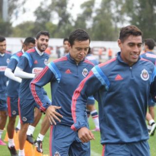 'Cubo' Torres quiere aportar más en Chivas