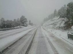 La carretera Durango-Mazatlán, tanto la libre como la súpercarretera son afectadas. TWITTER / @uepcdurango