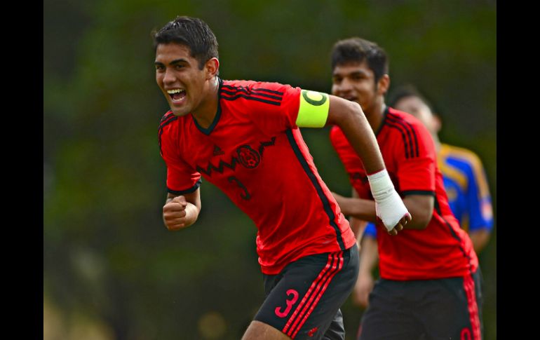 Kevin Magaña y Joaquín Esquivel anotaron los goles aztecas. MEXSPORT / A. Macias