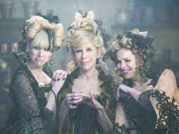 Cuentos. Fotogramas de 'Cenicienta' y 'Papunzel'. ESPECIAL /