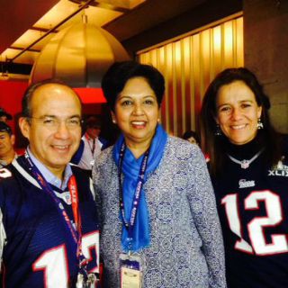 Políticos, 'clientes frecuentes' del Super Bowl