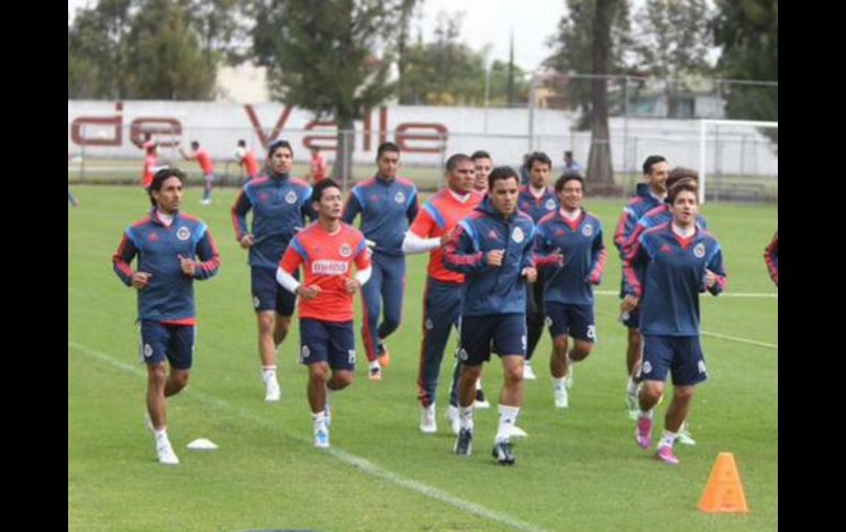 Se espera que Rafael Márquez Lugo se reincorporé con el equipo en dos semanas. TWITTER / @Chivas