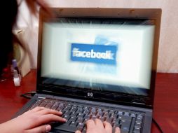 Hoy en día, Facebook se ha vuelto muy importante en la comunicación entre personas. EL INFORMADOR / ARCHIVO