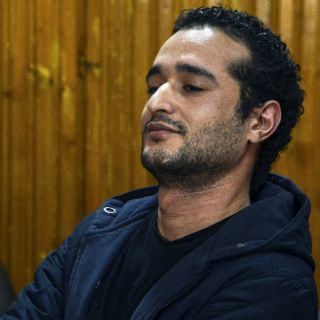 Egipto dicta cadena perpetua a 'blogger' por actos de violencia