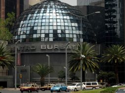 En la BMV se negocia un volumen de 6.4 millones de títulos. NTX / ARCHIVO