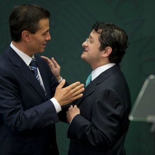 El PRI aplaude a Peña por pedir indagar compra de casas