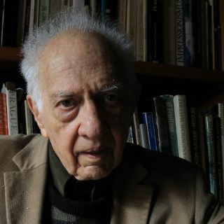 El DIF de Xalapa tiene custodia del escritor Sergio Pitol