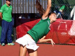 La potosina Marcela Zacarías logró el primer punto tras vencer a Mariaryeni Gutiérrez. TWITTER / @CONADE