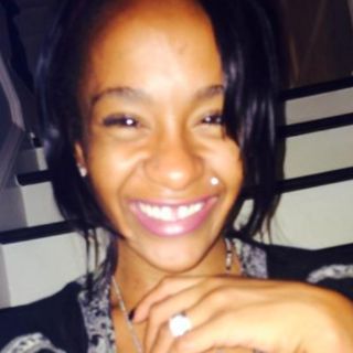 Hija de Whitney Houston es declarada con muerte cerebral