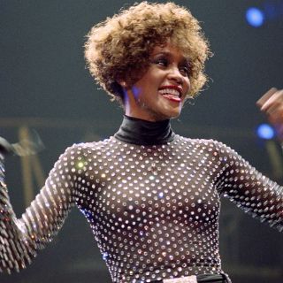 La difícil infancia de la hija de Whitney Houston