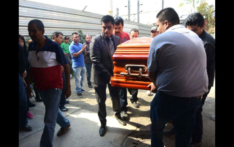 Aplausos, porras y música despidieron a Mónica Orta Ramírez. SUN / ARCHIVO