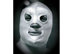 En aquellas épocas se decía que cundo El Santo se quitara su máscara moriría. TWITTER / @PresidenciaMX