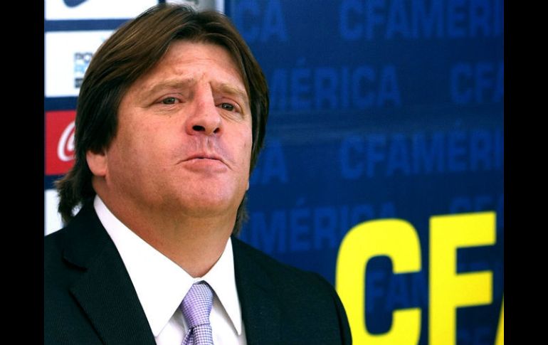 Sobre el caso de Javier Aguirre, Miguel 'El Piojo' Herrrera dijo no dudar de la inocencia del técnico. EFE / ARCHIVO