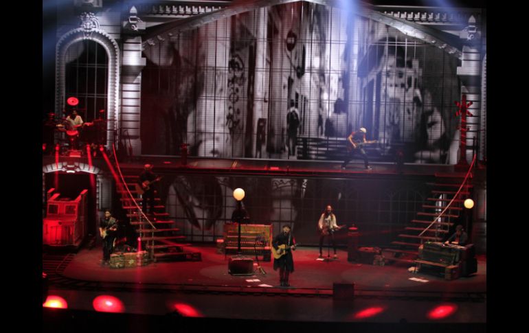 Temas como 'El problema', 'Mujeres' y 'Si el norte fuera el sur' fueron coreados por sus fans. SUN / A. Salinas