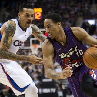 DeMar DeRozan lleva al triunfo a los Raptors