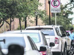 Nuevas reglas. Las autoridades llamaron a los representantes populares a acatar lo que la Ley de tránsito establece. EL INFORMADOR / F. Atilano