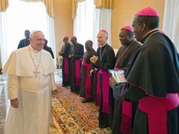 El Papa en una audiencia con los participantes en el Simposio de las Conferencias Episcopales de África y Madagascar. EFE / Osservatore Romano