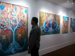 El artista expone Moons (Lunas) en el Centro Cultural Hispano de Artes de Miami. FACEBOOK / ESPECIAL
