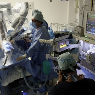 Da Vinci, precursor de las cirugías robóticas en el ISSSTE