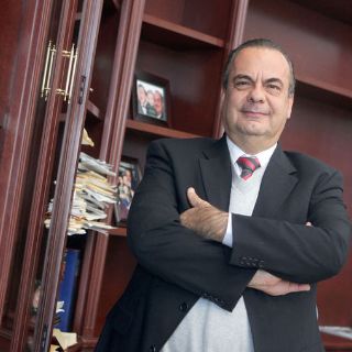 Auditoría gasta 3.2 MDP en camionetas