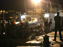 Los inmigrantes fueron rescatados la noche del domingo, tras enviar una solicitud de Auxilio a la Guardia Costera de Roma. AP / ARCHIVO