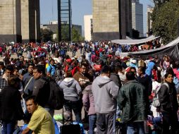 Los maestros instalaron sus casas de campaña y lonas en Paseo de la Reforma. SUN / A. Ojeda