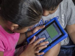 Algunos datos relevantes señalan que los niños utilizan a la tecnología como un medio más para relacionarse con otros. EL INFORMADOR / ARCHIVO