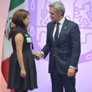 Mancera entrega reconocimientos a rescatistas de Cuajimalpa