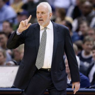 Gregg Popovich logra su victoria número mil