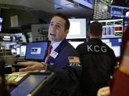 El Dow jones ganó 139.55 puntos hasta los 17 mil 868.76 enteros. AP / ARCHIVO