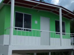 Las casas cuentan con más de 40 metros cuadrados, dos recámaras, sala comedor- cocina. TWITTER / @fonhapo