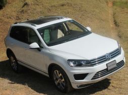 Los faros y la parrilla son distintos, más delgados y elegantes. EL INFORMADOR / S. Oliveira