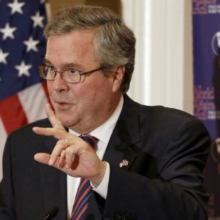 Jeb Bush revela datos de terceros para demostrar 'transparencia'