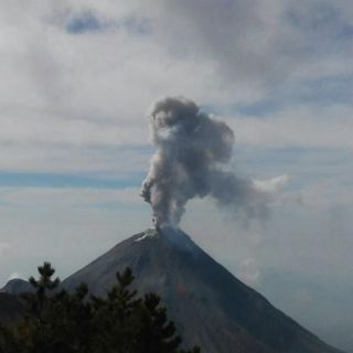 El Volcán de Colima emite nueva exhalación; van cuatro este miércoles