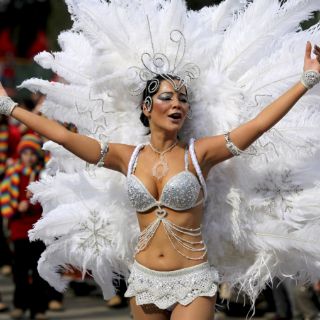 Prohíben pieles y plumas de animales en Carnaval de Bolivia