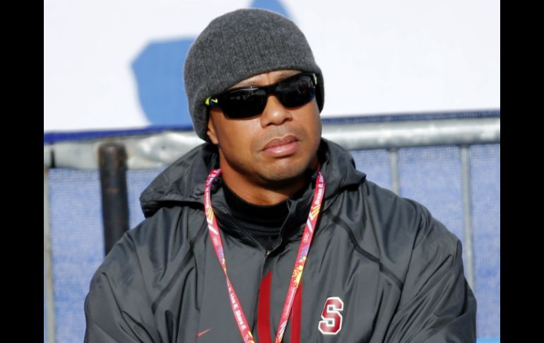 Woods no estará en Pebble Beach y Riviera, pero estará preparándose en su casa. AP / M. Trovati