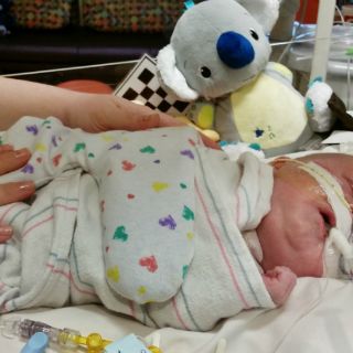 Bebé prematuro recibe trasplante de corazón en Arizona