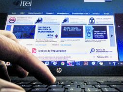 Los ciudadanos pueden presentar por escrito su solicitud de información ante las unidades de enlace de cualquier dependencia. EL INFORMADOR / A. Hernández