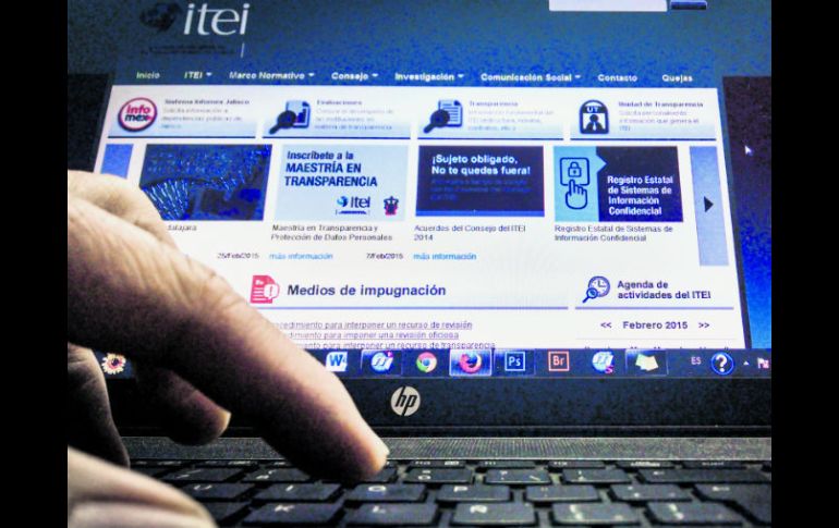 Los ciudadanos pueden presentar por escrito su solicitud de información ante las unidades de enlace de cualquier dependencia. EL INFORMADOR / A. Hernández