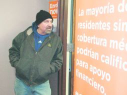 Medidas. Las acciones pretenden dar alivio a casi la mitad de personas sin papeles EFE /