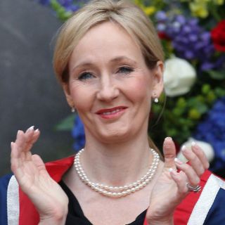 J.K Rowling debuta en TV británica con 'The casual vacancy'