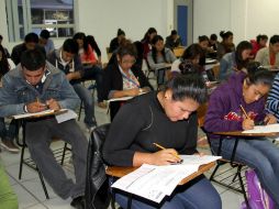 De acuerdo con la ENJ, de los 36 millones de jóvenes, sólo una pequeña parte accede a la educación universitaria. NTX / ARCHIVO