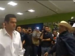 No tiene duda de que el área de comunicación social del gobierno de Sonora hizo viral el video donde ignora a Ramiro Castelo. YOUTUBE / ESTEBAN GAMEZ